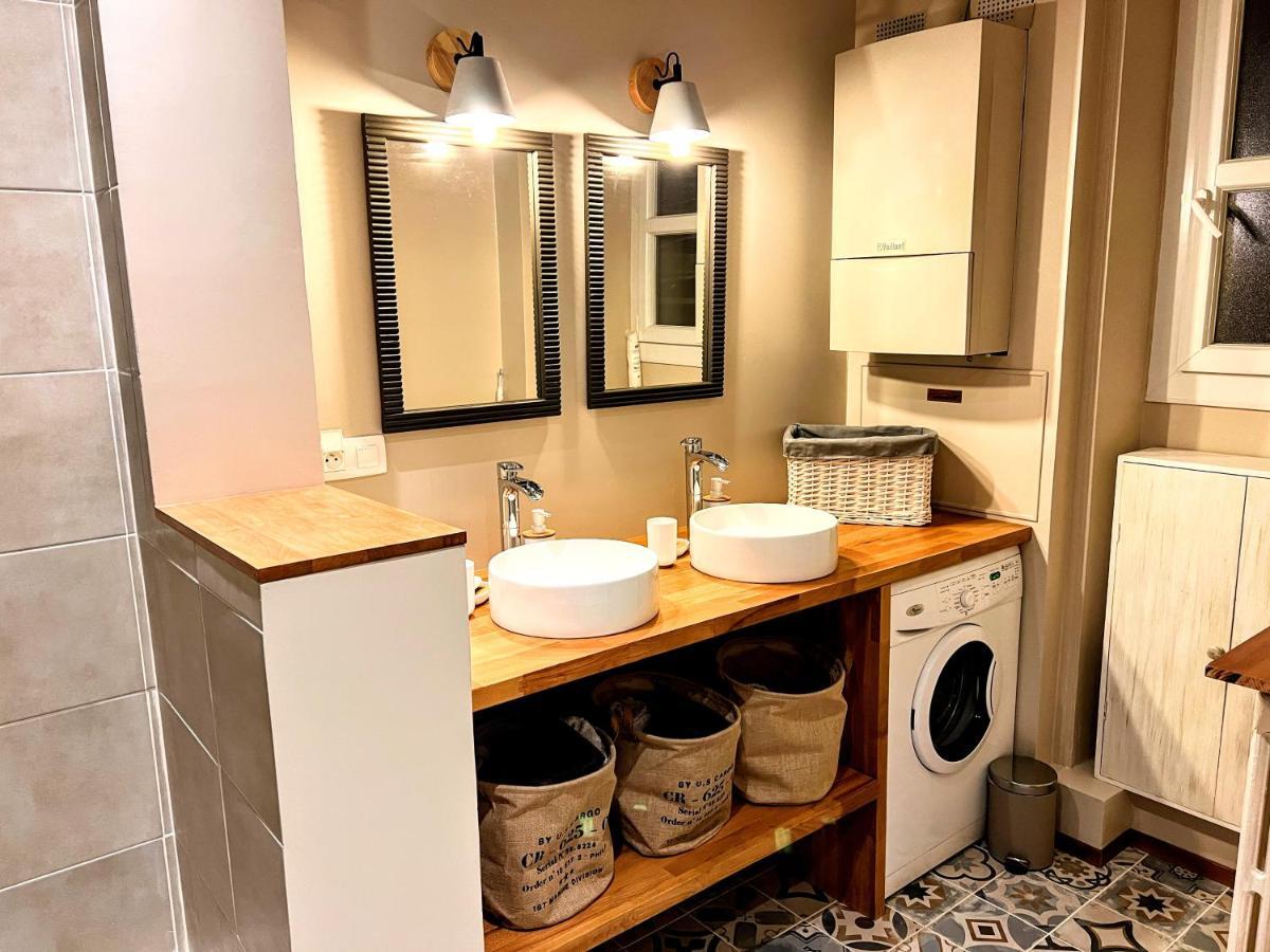 De Charme De 75m², Lumineux Et Calme Apartment